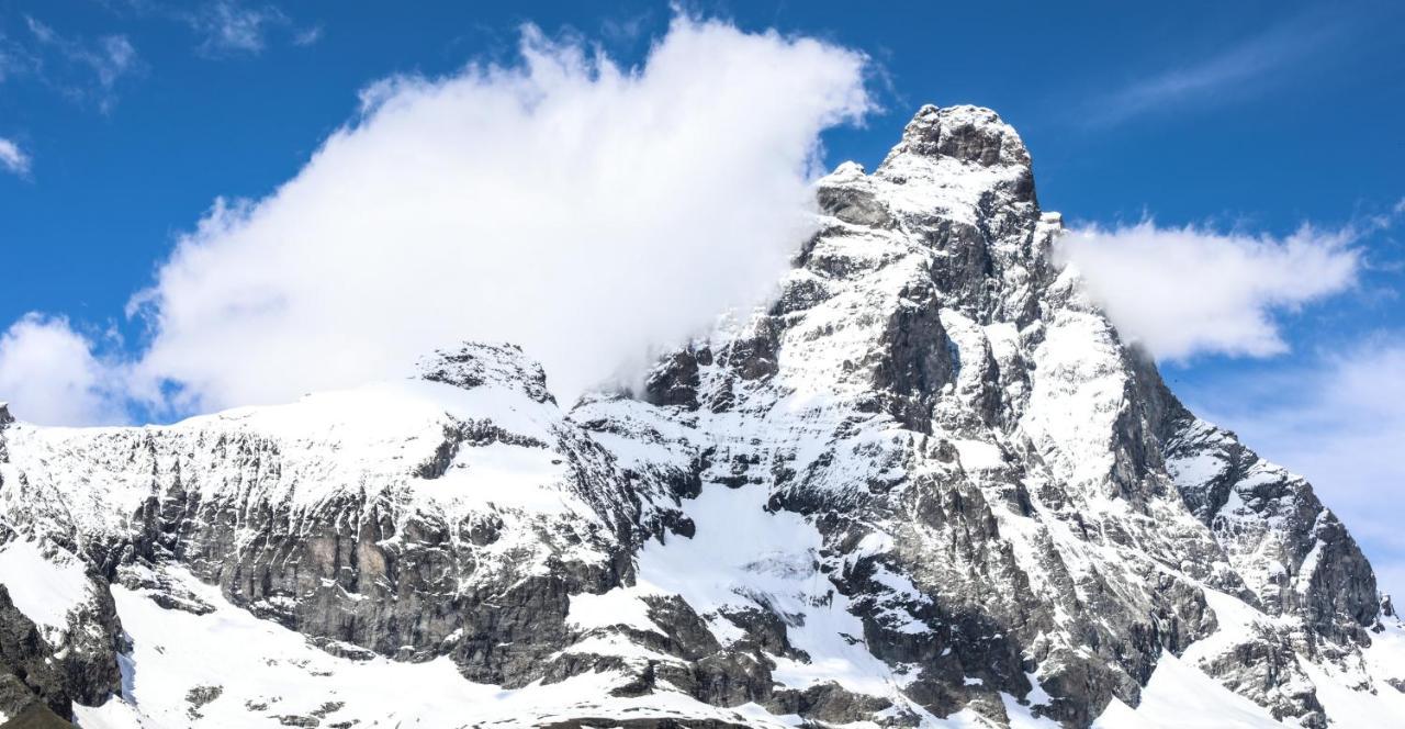 Art Hotel Grivola Breuil-Cervinia Esterno foto