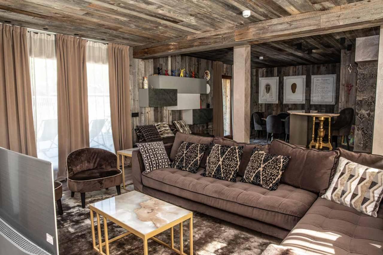 Art Hotel Grivola Breuil-Cervinia Esterno foto