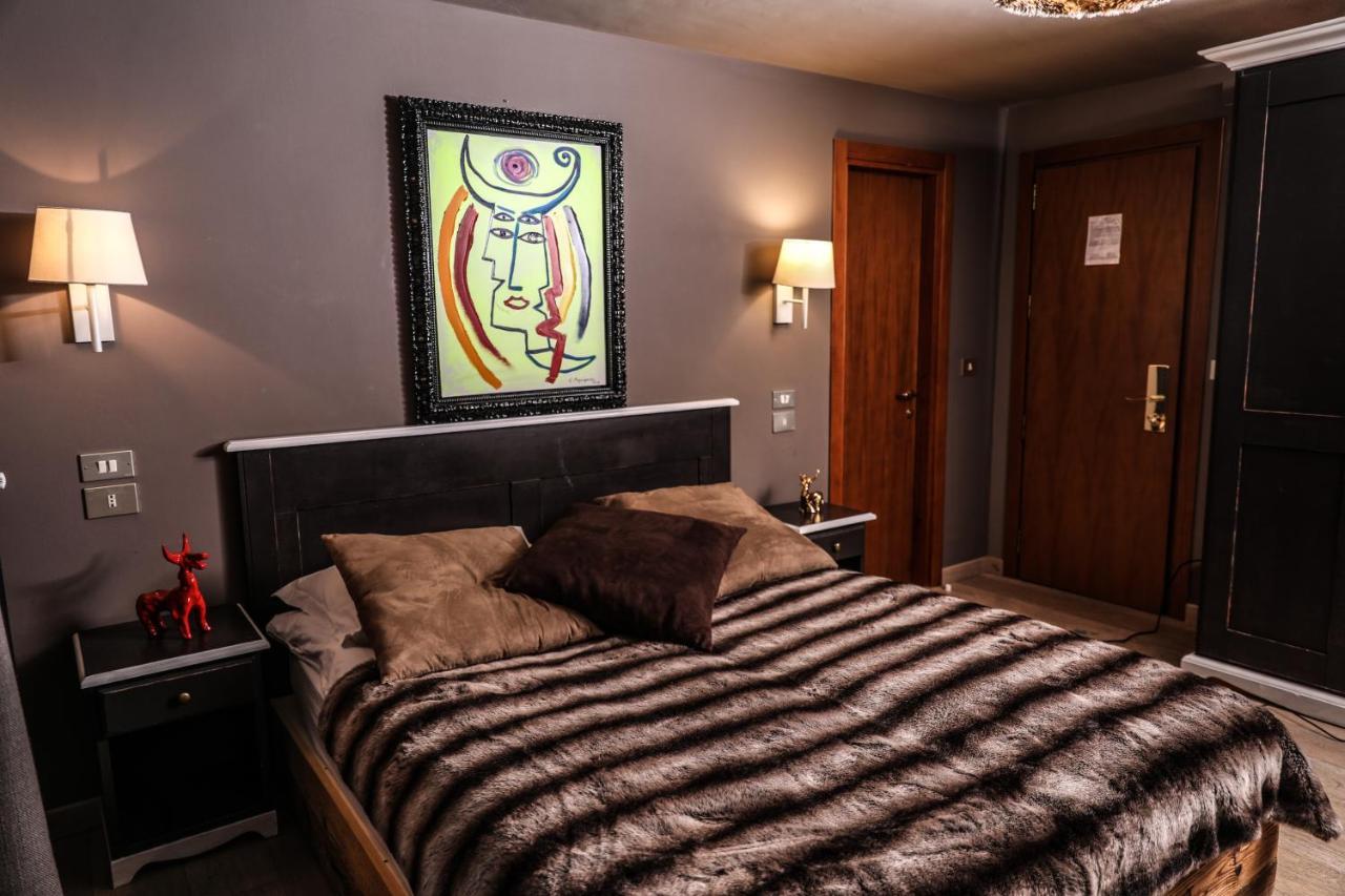 Art Hotel Grivola Breuil-Cervinia Esterno foto