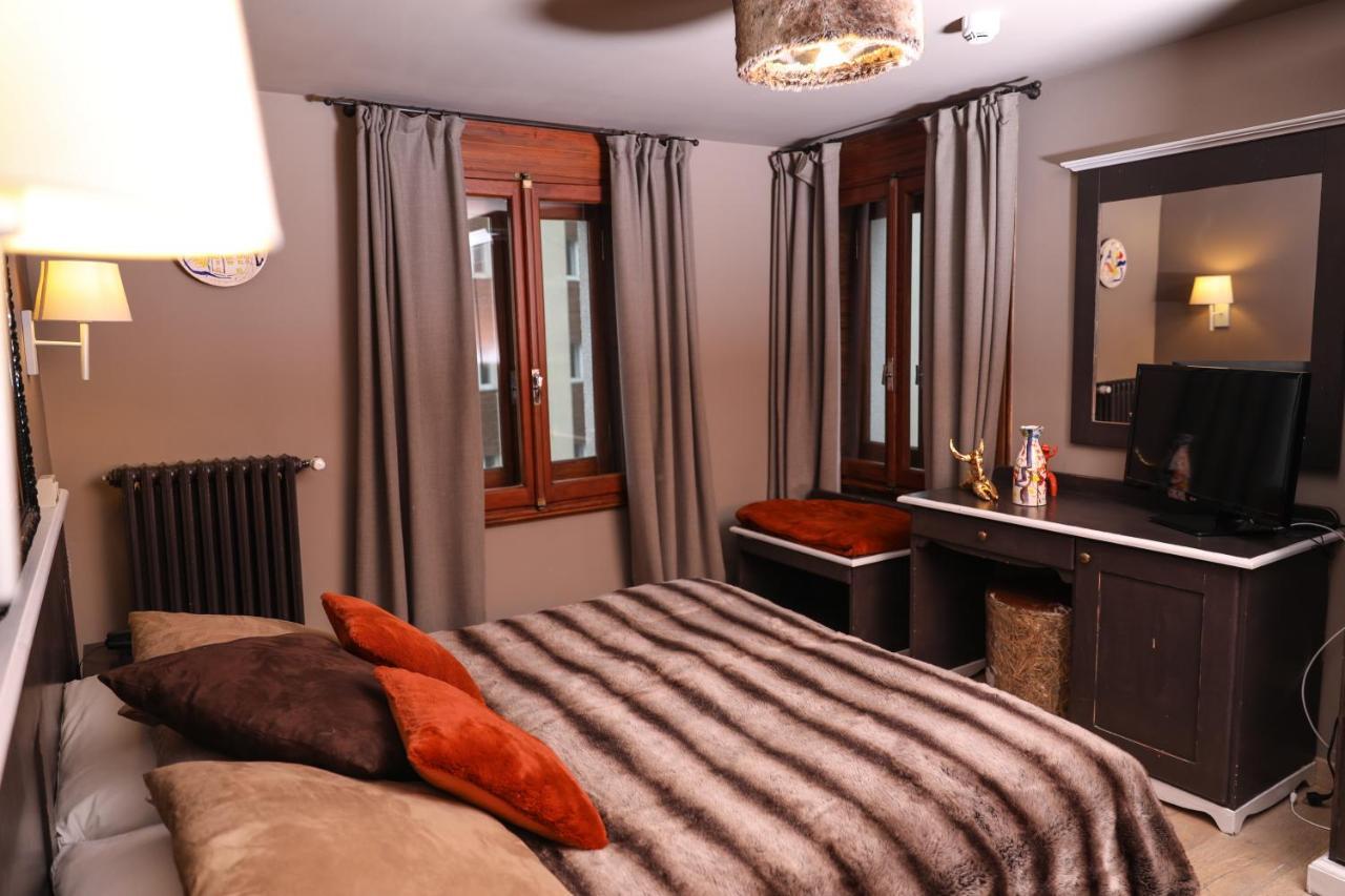 Art Hotel Grivola Breuil-Cervinia Esterno foto