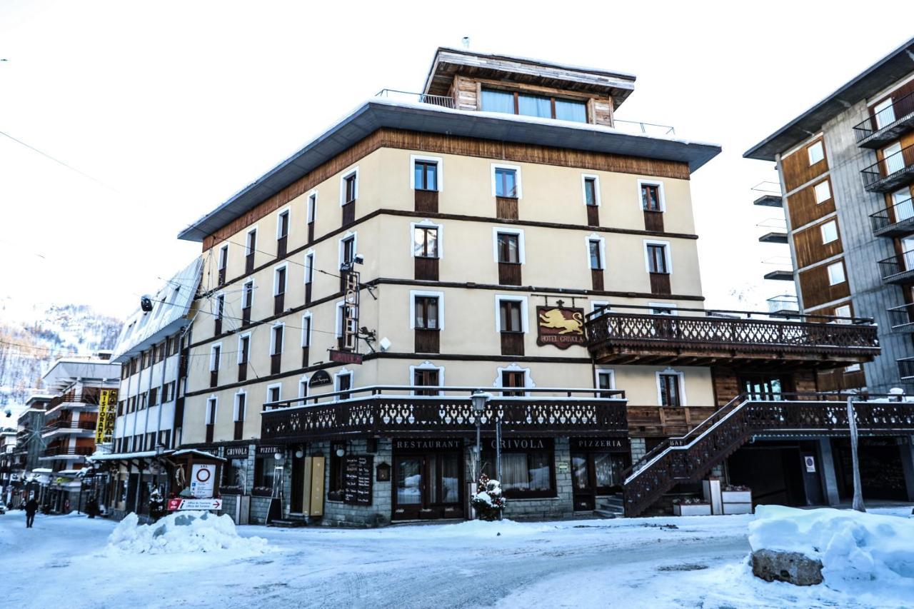 Art Hotel Grivola Breuil-Cervinia Esterno foto
