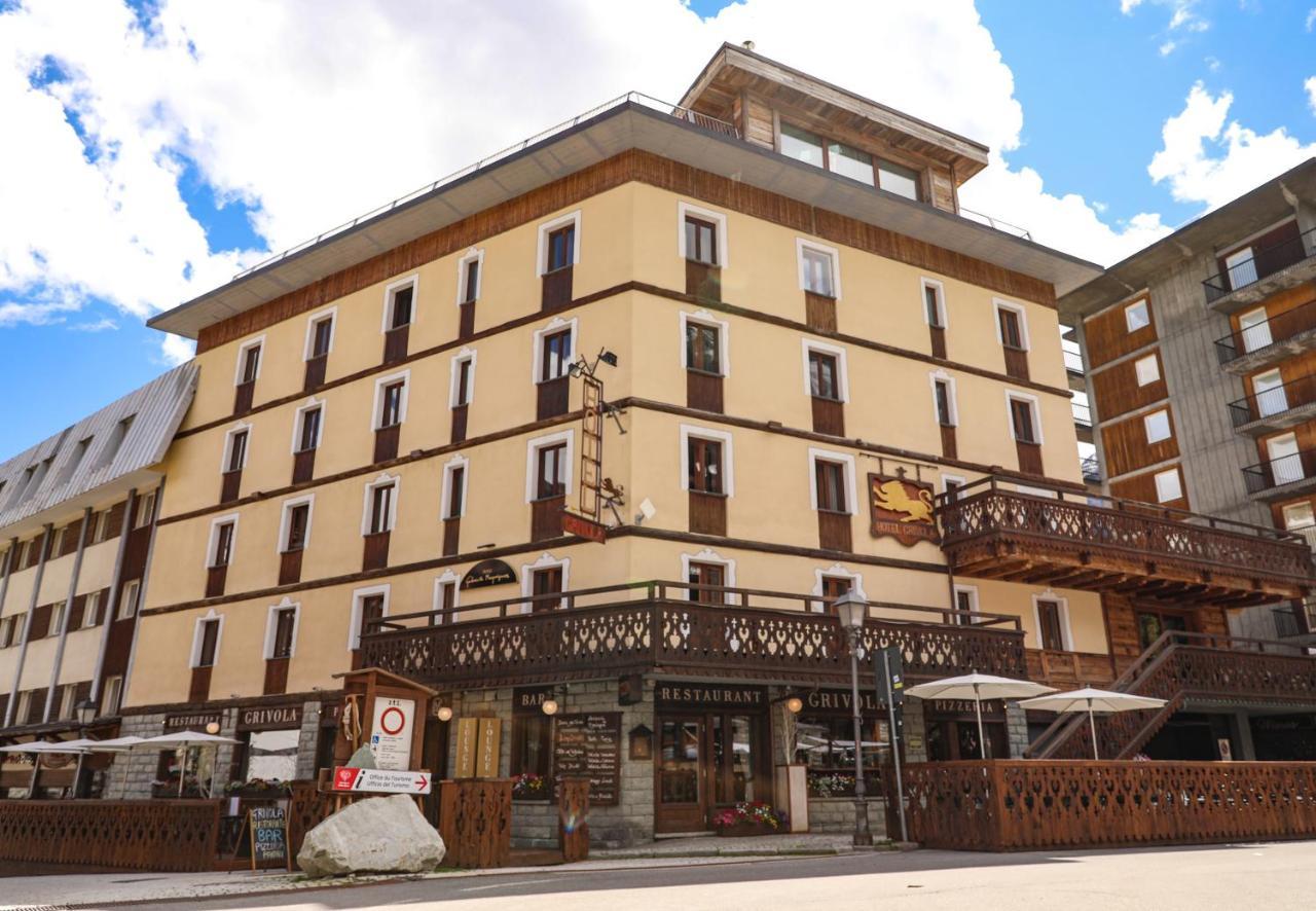 Art Hotel Grivola Breuil-Cervinia Esterno foto