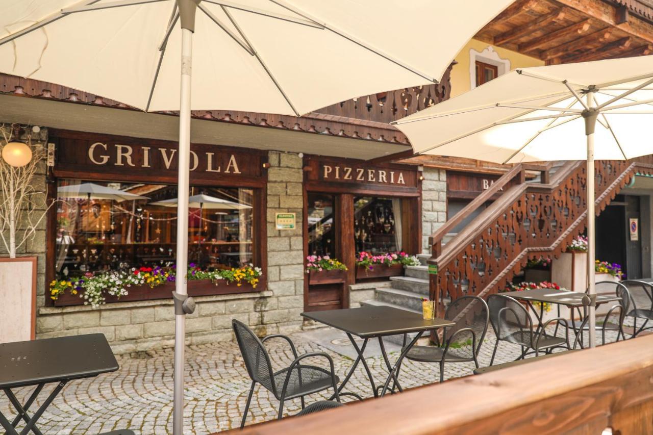 Art Hotel Grivola Breuil-Cervinia Esterno foto